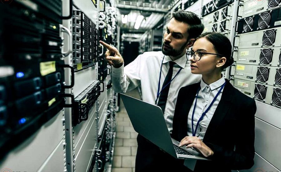 администратор информационного центра