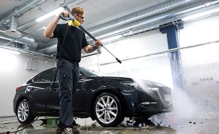 автомойщик в автосалон