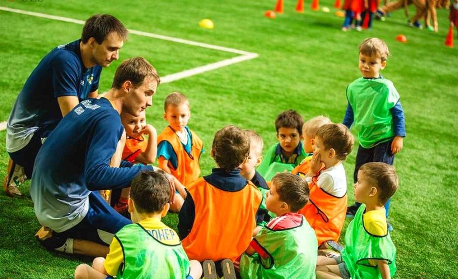 детский тренер по футболу