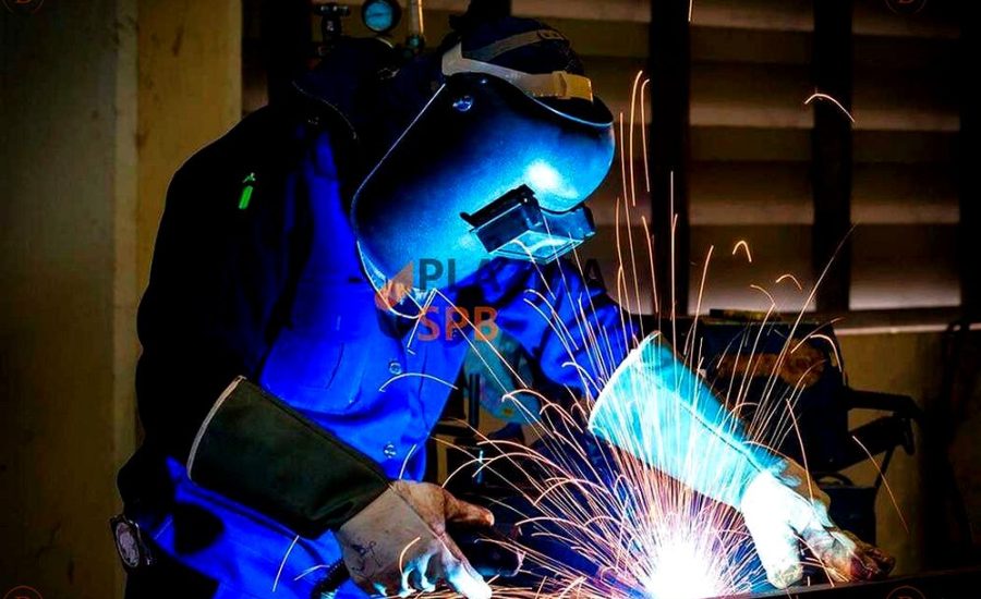 электрогазосварщик (аргон)