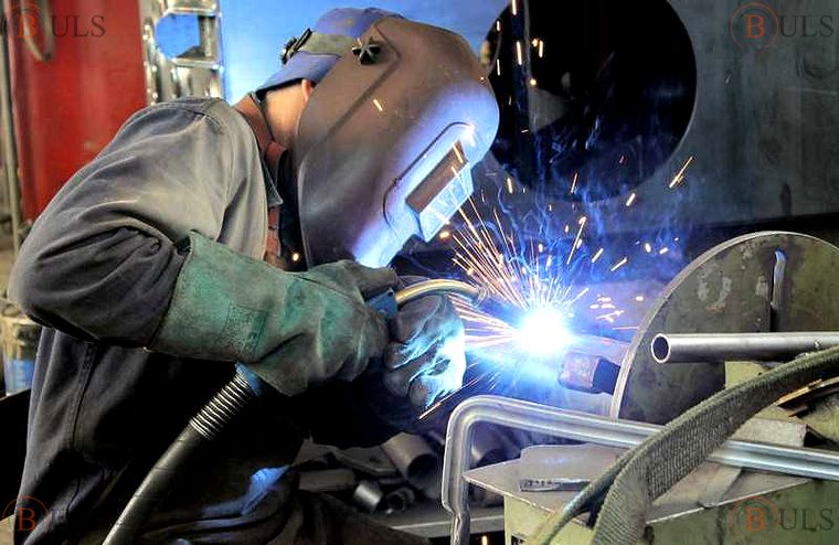 электрогазосварщик на полуавтомат