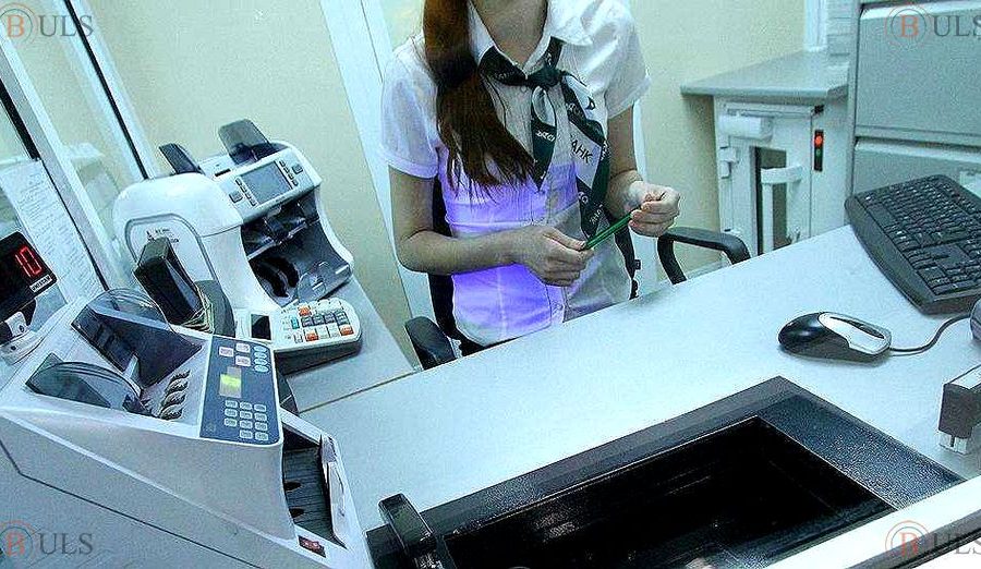 кассир-операционист в банк