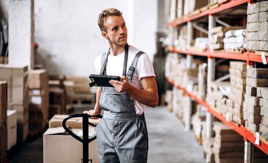 кладовщик в магазин автозапчастей