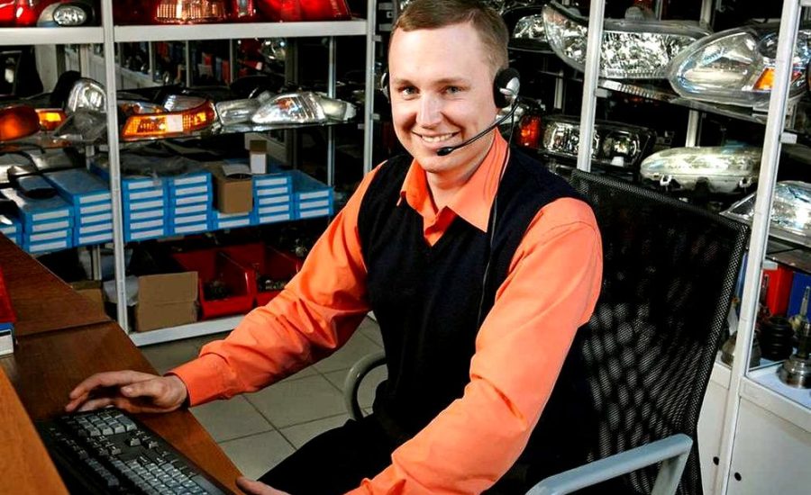 менеджер по продажам запчастей