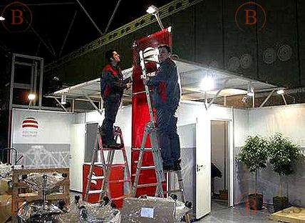 монтажник выставочных стендов