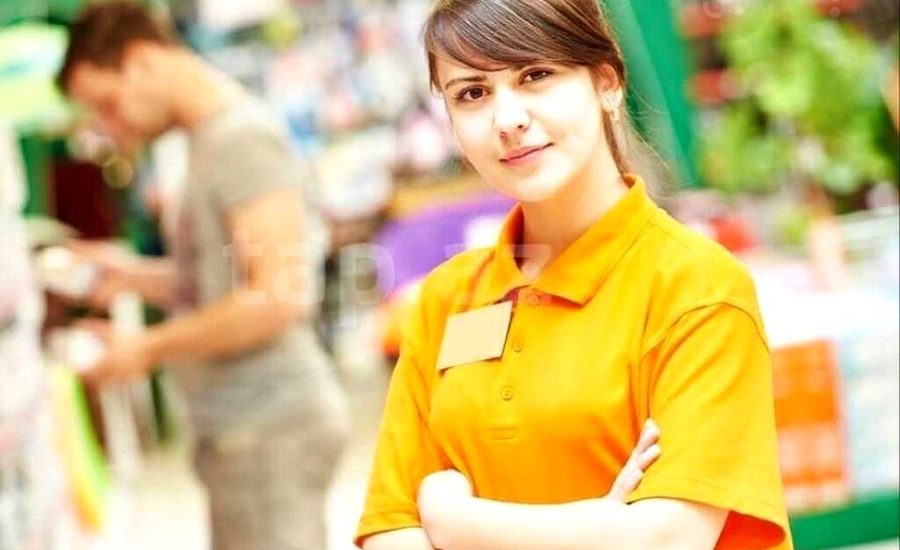 ночной продавец-консультант