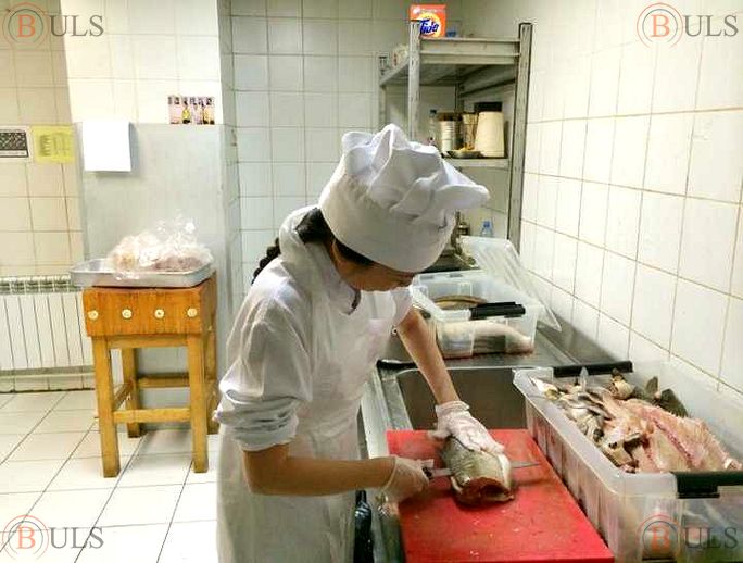 повар мясо-рыбного цеха