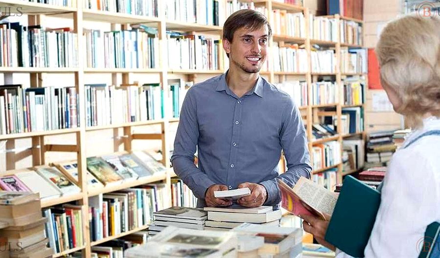 продавец-консультант в книжный магазин