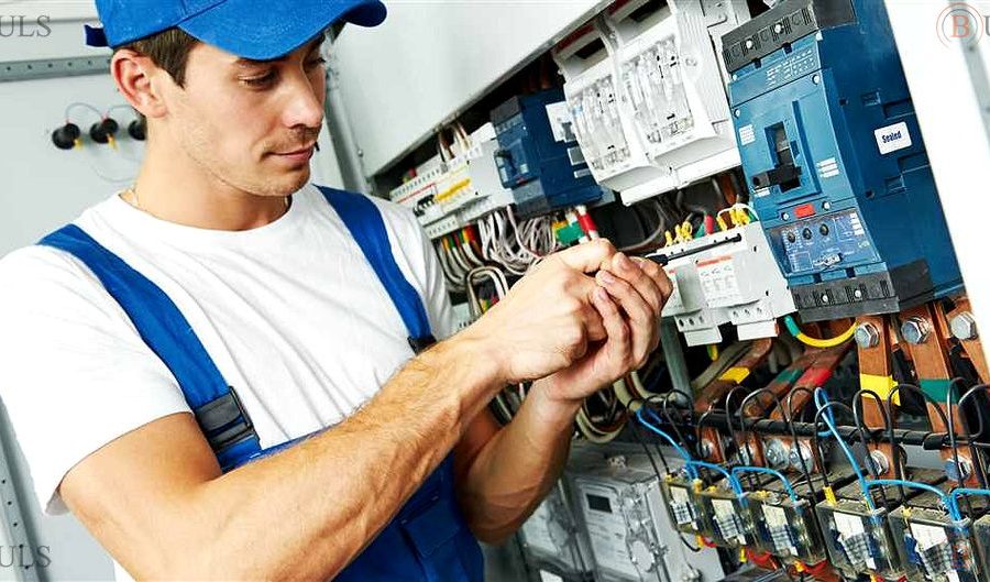 рабочий по ремонту и обслуживанию зданий