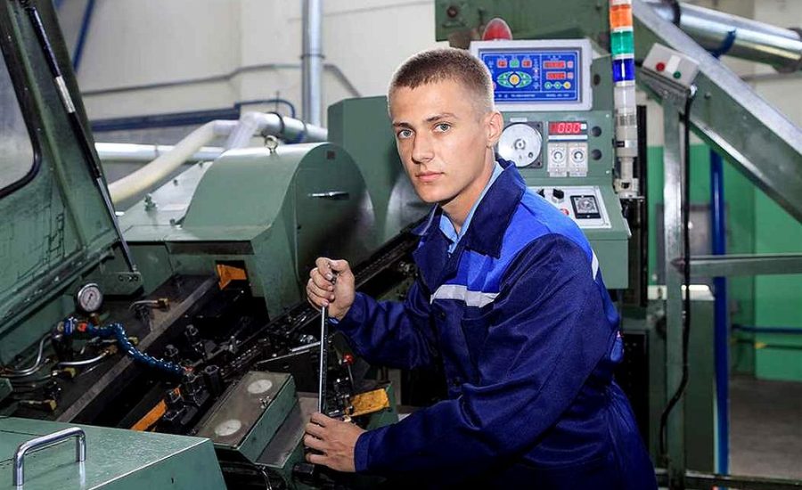 слесарь по топливной аппаратуре