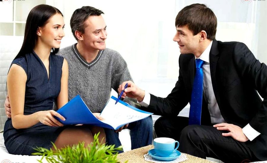 специалист по консультированию клиентов