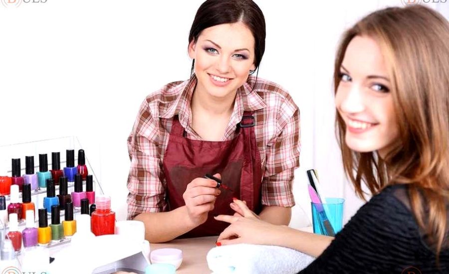 специалист по поиску клиентов