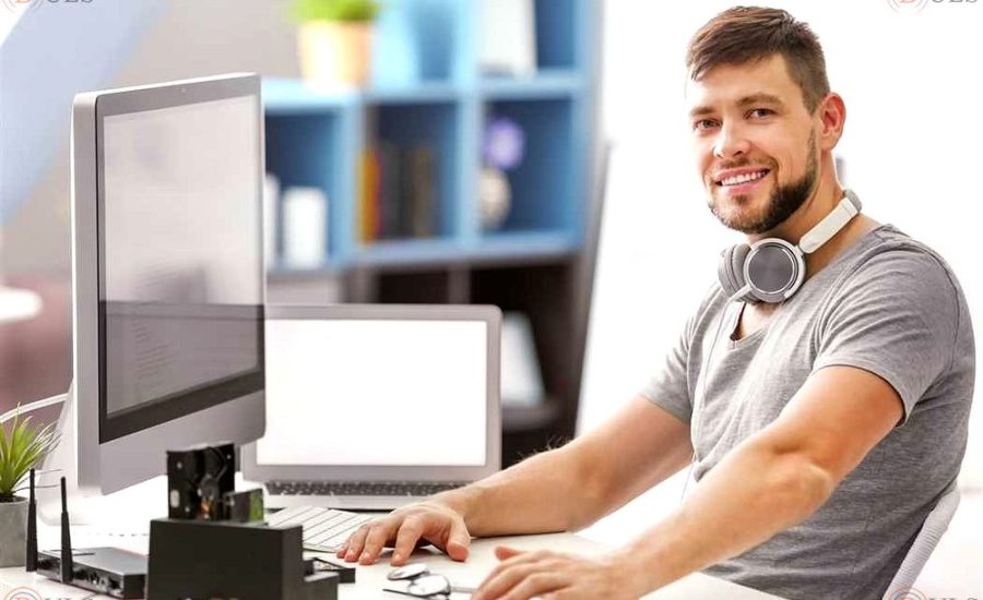 специалист по продажам интернет-сервиса