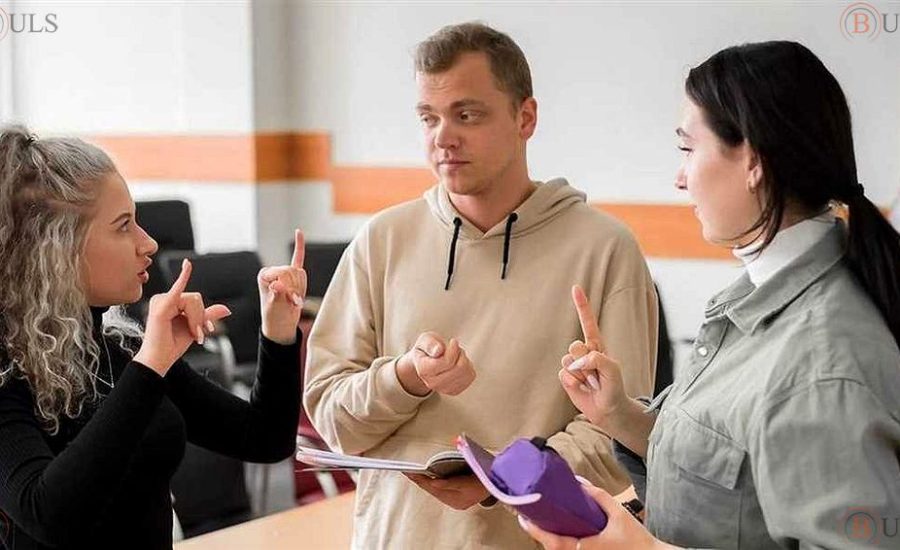 сурдопереводчик