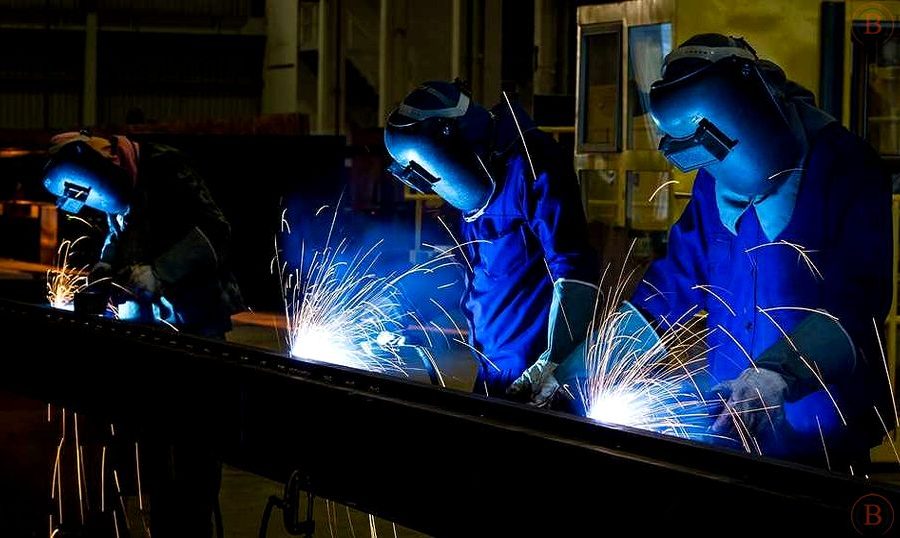 сварщик монтажник металлоконструкций