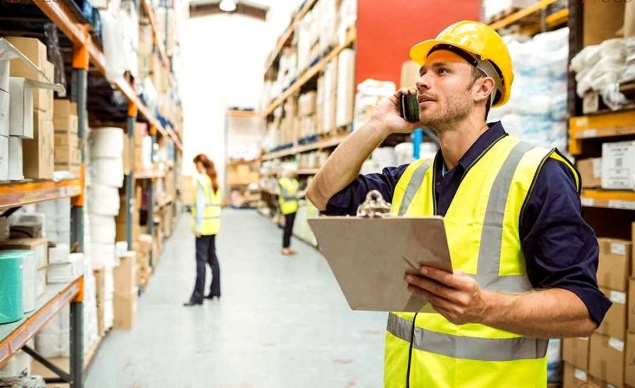 товарный логист