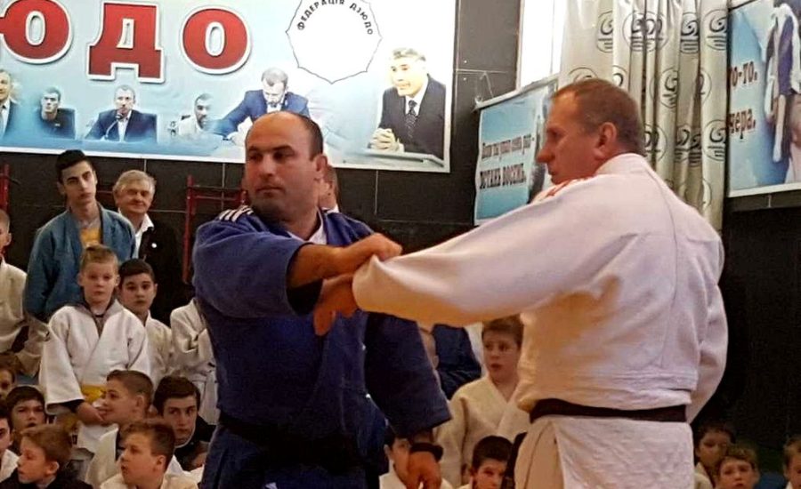 тренер по дзюдо